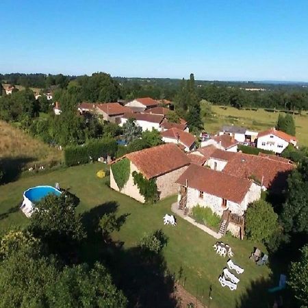 Tranquille Vienne Gites A Chirac Dept Charente Bagian luar foto