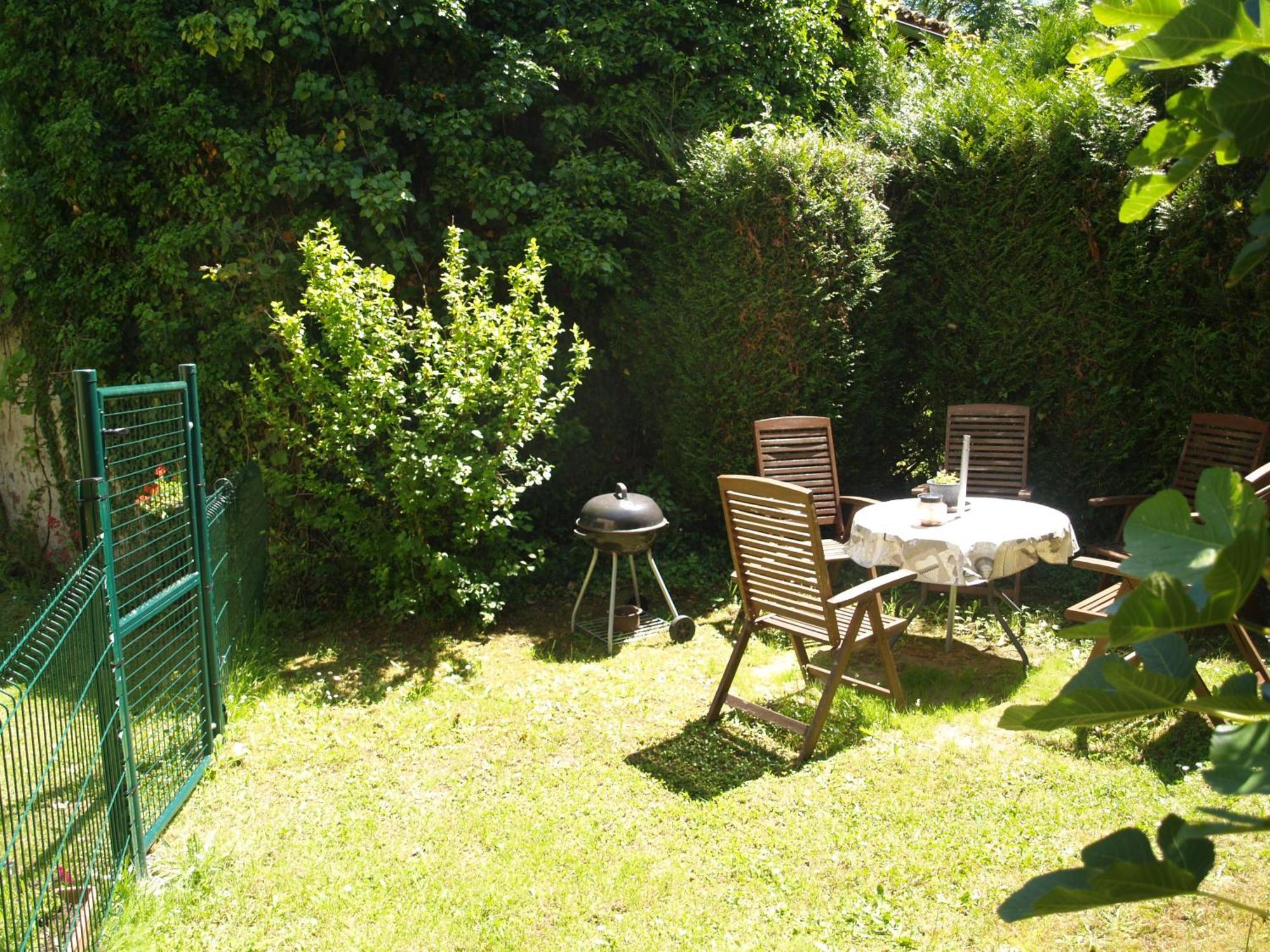 Tranquille Vienne Gites A Chirac Dept Charente Bagian luar foto