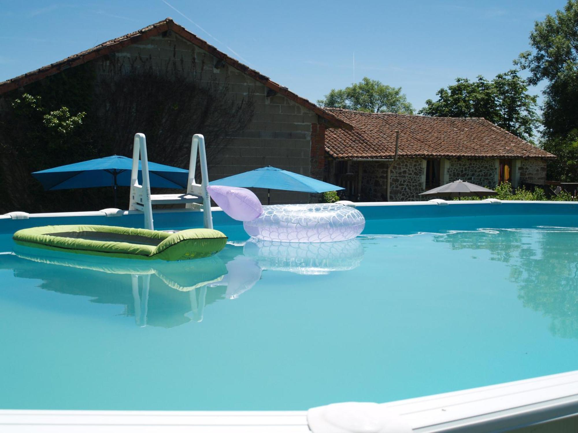 Tranquille Vienne Gites A Chirac Dept Charente Bagian luar foto