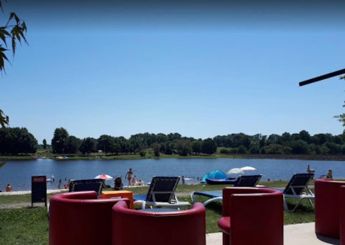 Tranquille Vienne Gites A Chirac Dept Charente Bagian luar foto